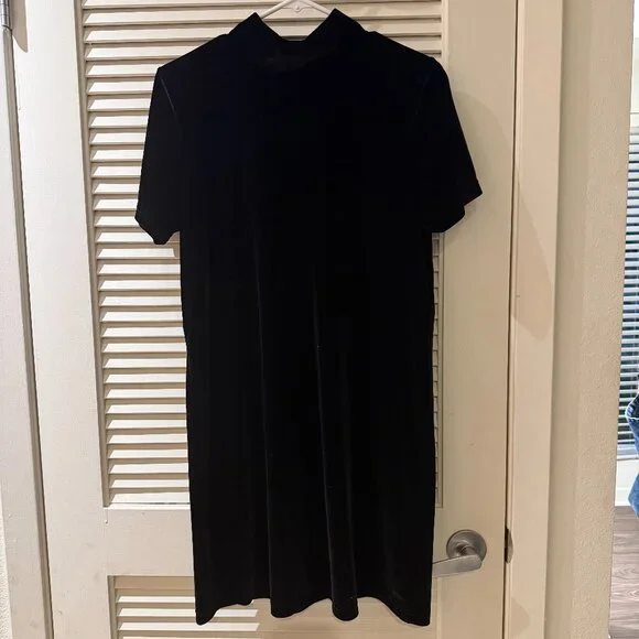 Madewell Black Velvet Mock Turtleneck Mini Dress | Size M | Holiday Party & Even - Picture 4 of 6